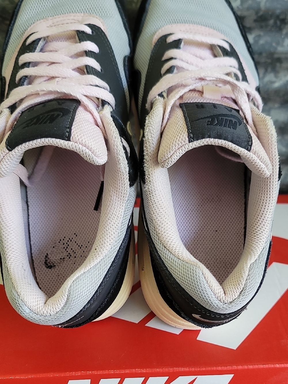 Nike Air Max 1 "Black Anthracite Pink Foam" Wmns 7.5 Ships Today - Picture 6 of 9